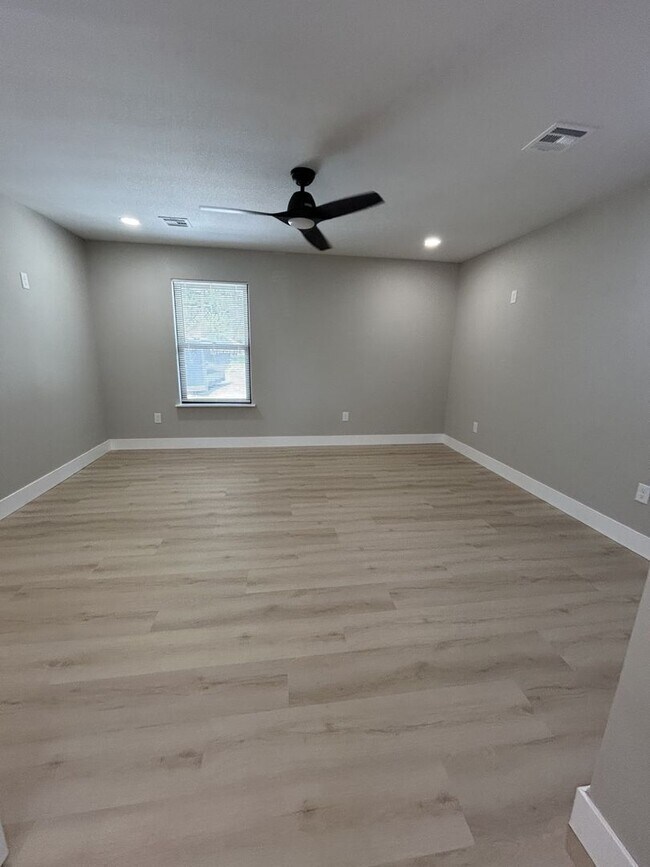 Photo - Brand New Build - LOTS OF UPGRADES - 1BR/1...