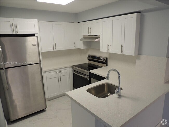 Building Photo - 15444 SW 85th Ln Unit 144 Rental