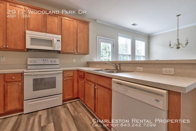 Photo - 2912 Woodland Park Dr