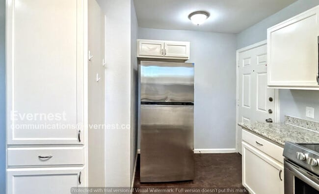 Photo - 2929 Sunbeam St
