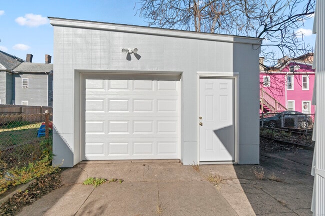 Photo - 201 Portsea St