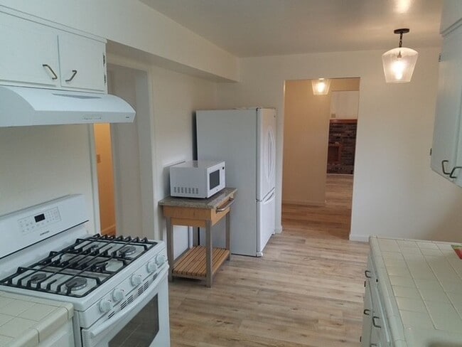Photo - Spacious 4 Bedroom, 2 Bathroom Jacksonville Home