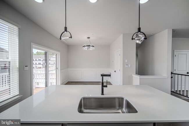 Photo - 442 Whirl Ln