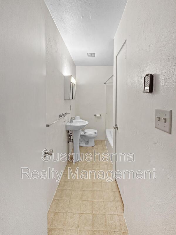 2 Arwin Dr