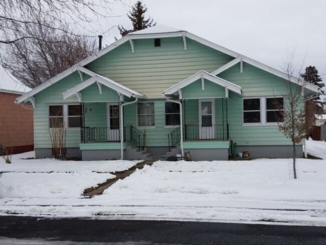 Building Photo - 503 Washington Ave Unit A