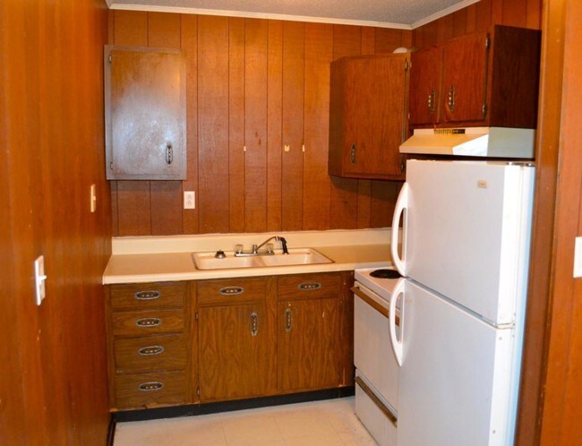 Building Photo - Goldenrod Apartments