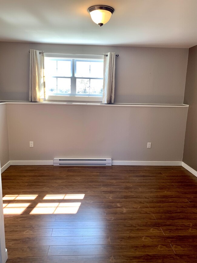 Photo - 23 Pole Crescent