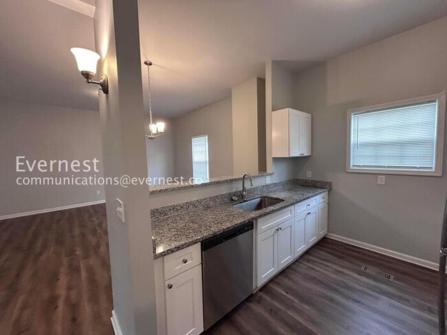 Photo - 2007 Morehouse Dr NW