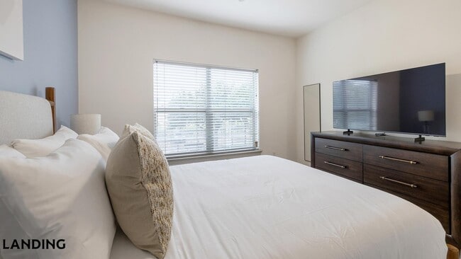 Photo - 660 Yorktown St Unidad 2214
