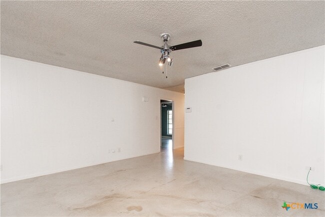 Photo - 2524 Berkett Dr