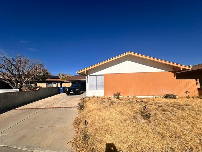 Photo - 129 E Ave Q4 Casa