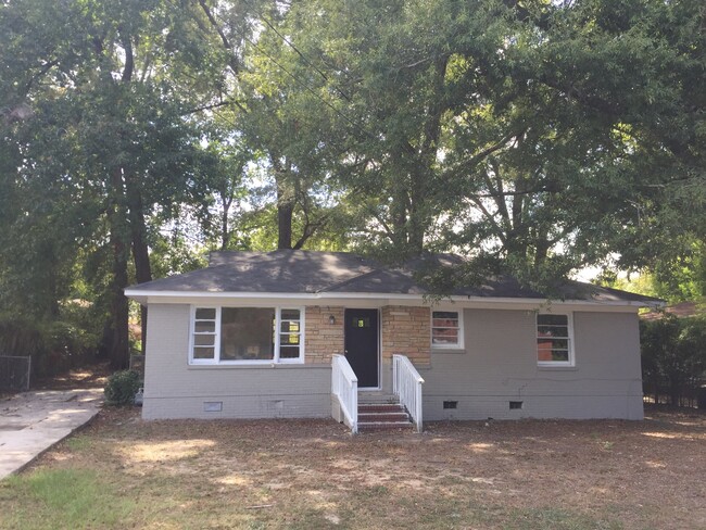 **AVAILABLE NOW**Near Ft. Benning. Columbu... - **AVAILABLE NOW**Near Ft. Benning. Columbu... House