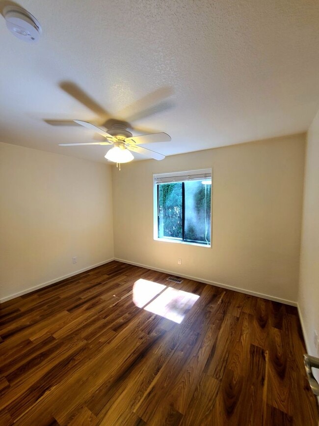 Photo - 6103 W State St Unit room 4 - Room 4