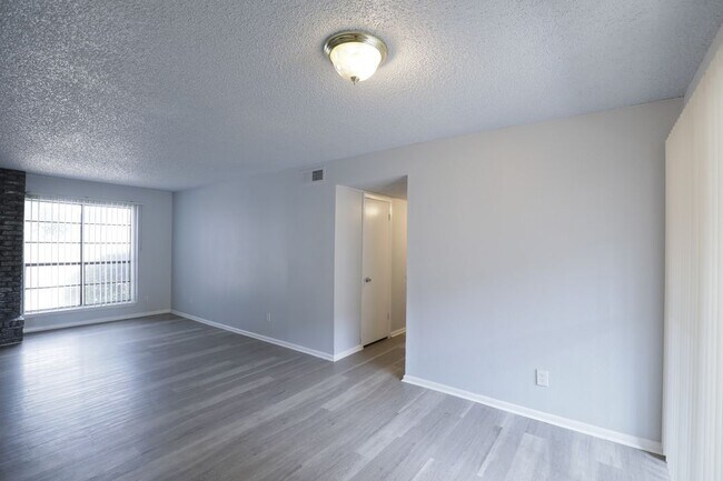 Photo - Tuscany Park Apartments