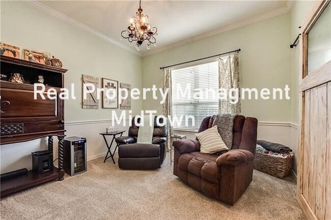 Photo - 1105 Sunland Ct