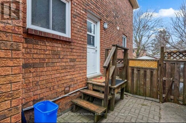 Photo - 71 Trillium Crescent