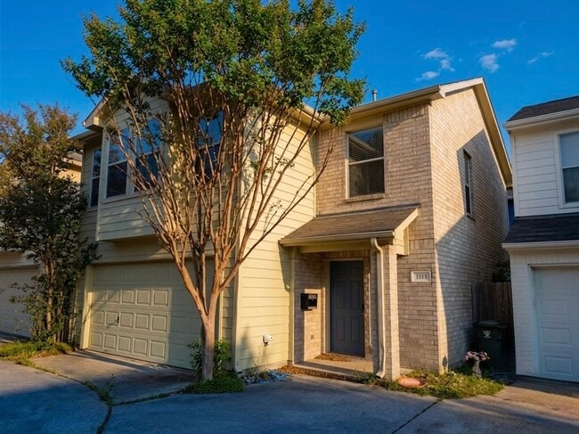 Photo - 1515 Saulnier St
