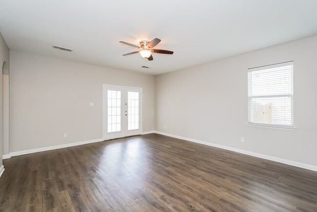 Photo - 6120 Chalk Hollow Dr