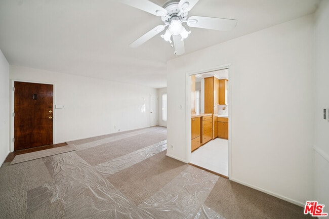 Photo - 8442 Blackburn Ave