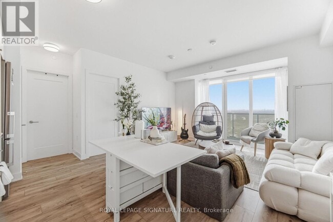 Photo - 575 Bloor St E Unité 2904