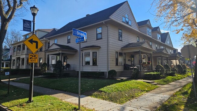 BEVERLY EXTERIOR - Fully Renovated Park and Beverly Apartments!