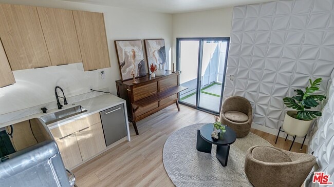 Photo - 22454 Dolorosa St