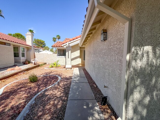 Photo - 8423 Palmada Dr