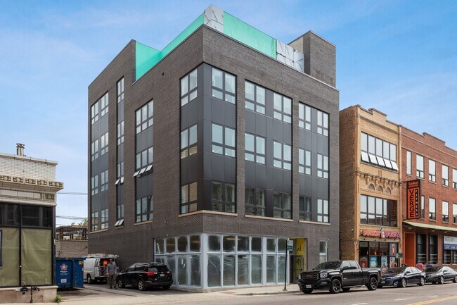 Building Photo - 1942 W North Ave Unit 209