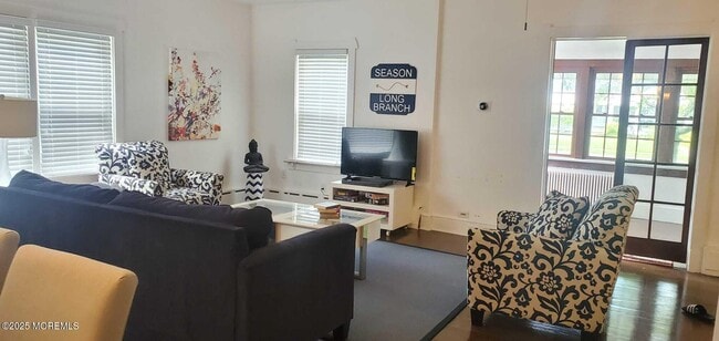 Photo - 393 Bath Ave