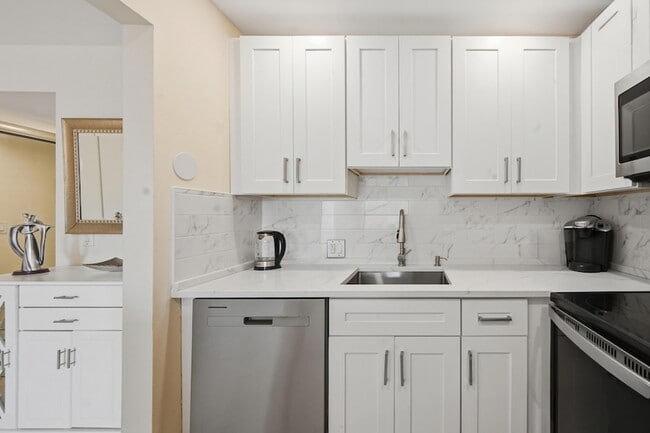 Photo - 314 Brighton E Unit H