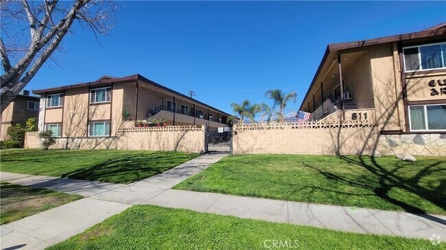 Building Photo - 811 Orchid Ct Unit F Rental