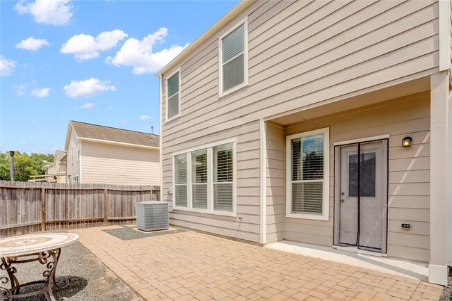 Photo - 10046 Hillside Bayou Dr