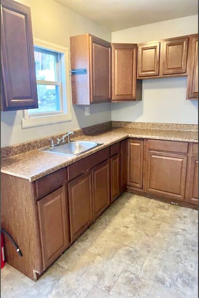 Photo - 865-867 Manton Avenue Unit 865 Manton Avenue