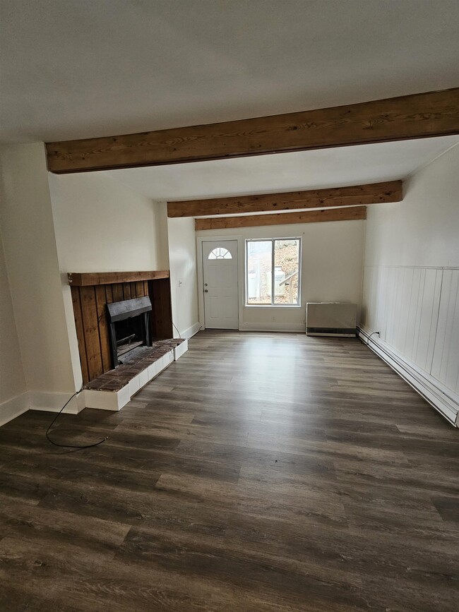 Photo - 47 Highland St Unidad B