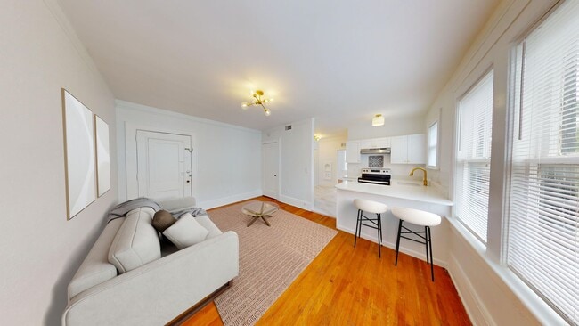 Remodeled Unit in RIVERSIDE! ONE MONTH FREE! - Remodeled Unit in RIVERSIDE! ONE MONTH FREE! Apartamento Unidad 08 - 2331 (ONE MONTH FREE)