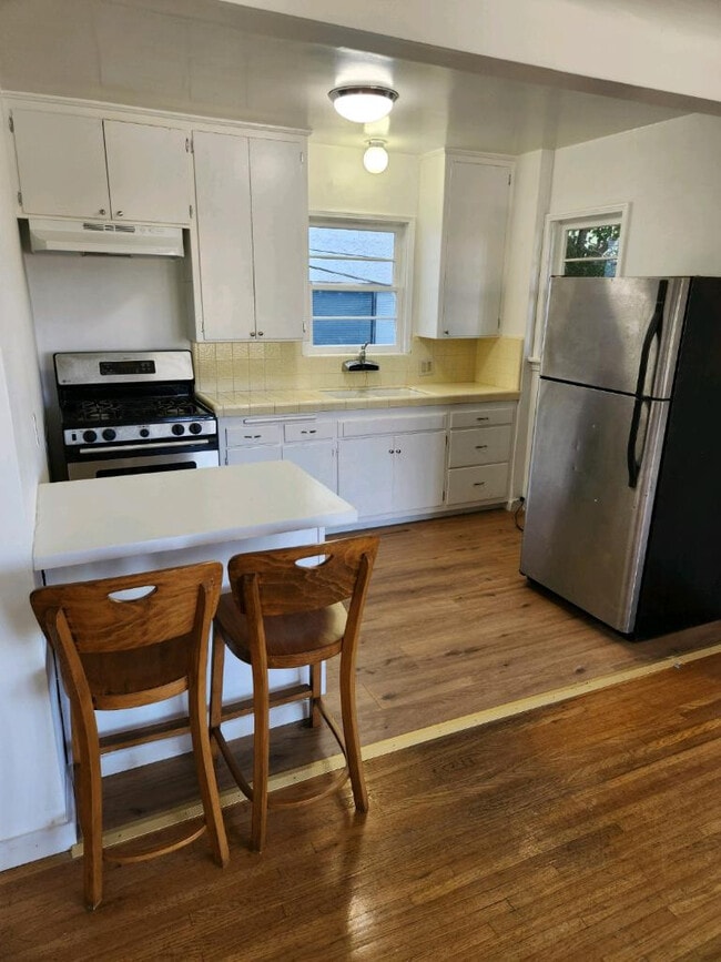 Photo - 1147 W 11th St Unit #1147