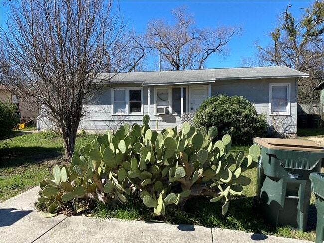 Photo - 1033 Haynes St Townhome