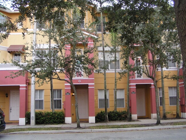 Building Photo - 3514 Shoma Dr Rental