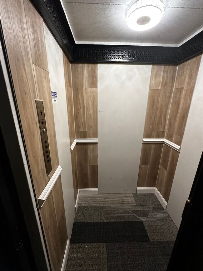 Photo - Pleasant Oak