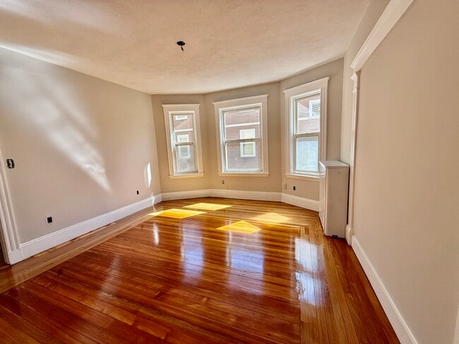 Building Photo - 112 College Ave Unit 1 Rental