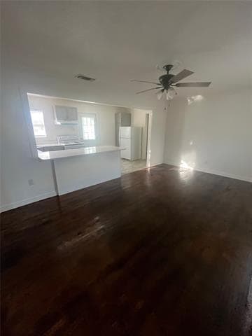 Photo - 210 Clyde St