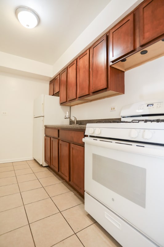 Photo - 1055 W Catalpa Ave Unit 209