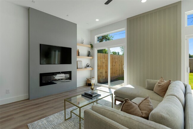 Photo - 3115 Armada Dr