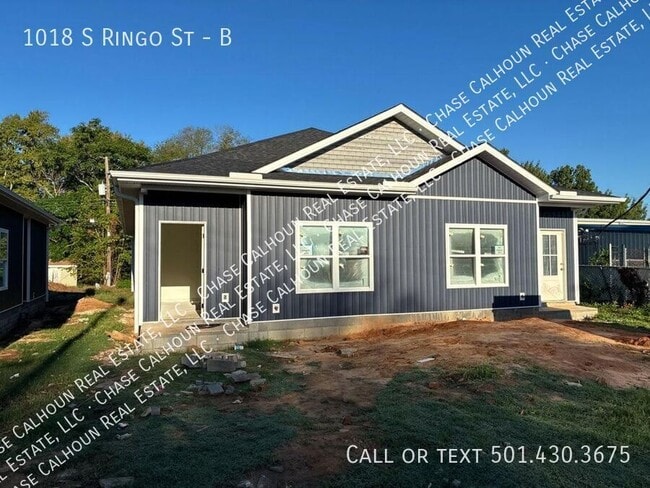 Building Photo - 1018 S Ringo St Unit B