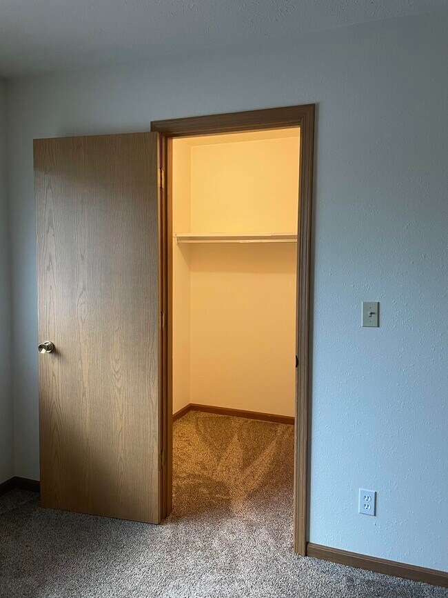 Walk-In Closets