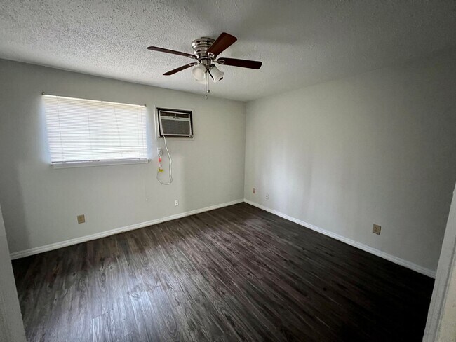 3418 Glen Park Dr NW Unit B