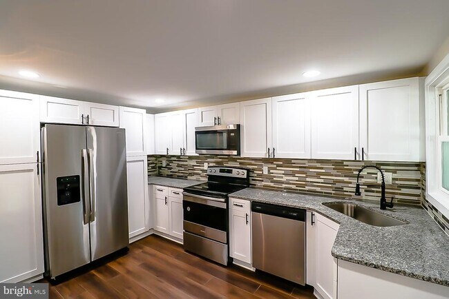 Photo - 427 Highland Ave