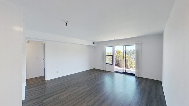 Photo - 2033 Castro St Unit 11