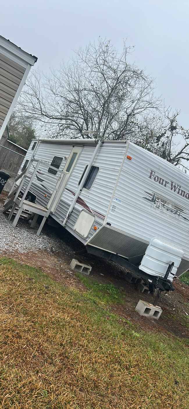 Photo - 1905 Suzi Dr