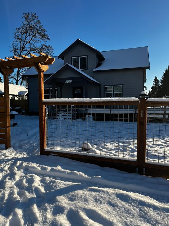 Building Photo - 3731 S Manitou Way